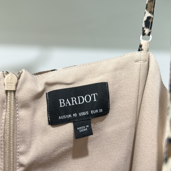 Bardot Ruffled Dress - Picture 4 of 5